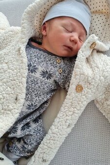 Teplý overalík pre novorodenca