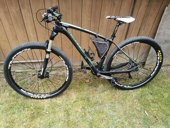Dámsky Horský bicykel carbon pneu 29 ram M