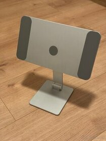 Magfit magnetický stojan pre iPad (strieborný)