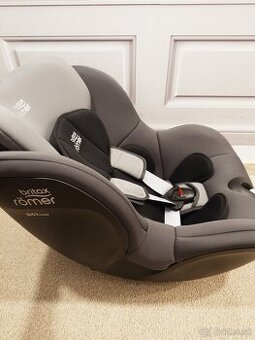 Vajíčko+autosedačka+isofix základňa Britax Romer