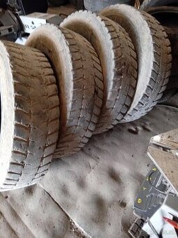 Nakladne pneumatiky 295/80 r22.5