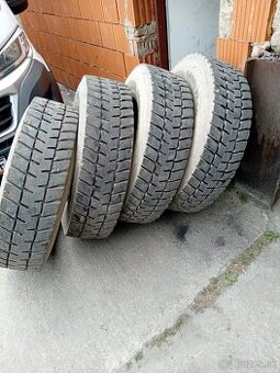 Nakladne pneumatiky 295/80 r22.5