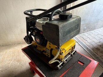 Vibračná doska Bomag BVP 10/36