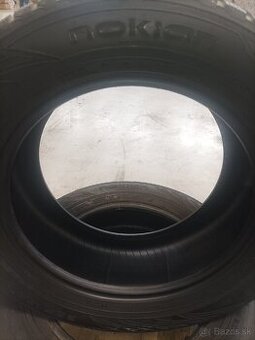 255/55 R18 Nokian