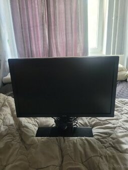 pc monitor uhlo 62 cm, klavesnica, mys a repraky - 1