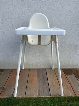 Antilop IKEA detska stolicka na krmenie s podnosom biela