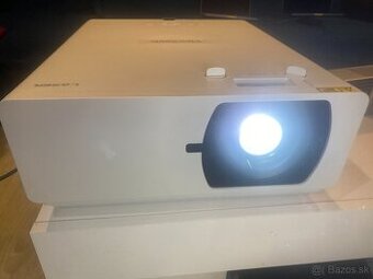 Projektor VIEWSONIC LS800WU- laser- 5500ANSI,