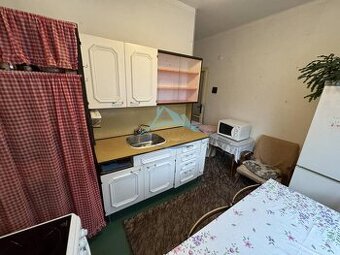 Na predaj 3-izbový byt na rekonštrukciu
