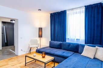 skvelý dom vo výbornej lokalite