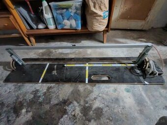 Rezačka na polystyrén