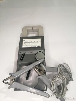 KLIEŠŤOVÝ WATTMETER PK220