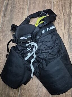 Detska hokejova vystroj