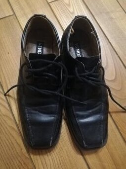 Spoločenské chlapčenské topánky veľ.37