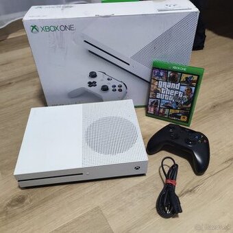 Xbox One S (500GB) + GTA V