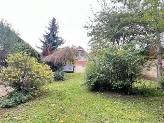 RD (4+1) s garážou a 1259 m2 pozemkom v Hubine