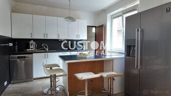 Veľkorysý rodinný dom v Žiline - mestská časť Budatín