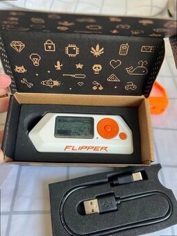 Flipper Zero s WiFi modulom + príslušenstvo