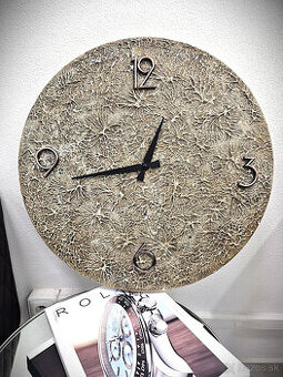 Jedinečné nástenné HODINY