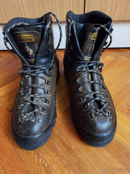 Turisticke/horolezecke topanky La Sportiva