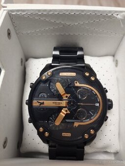 Predám hodinky Diesel DZ7312