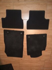 Predám originál koberčeky Chevrolet Cruze r.v.2012