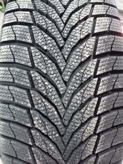 235/65 R17 108 H NEXEN Sport 2