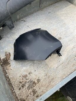 Zadný plastový nárazník.Peugeot3008