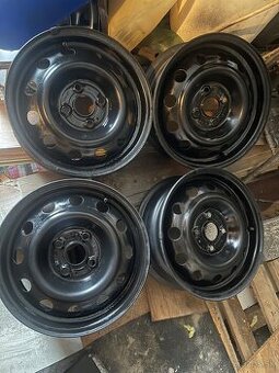 Plechove disky hyundai i 20 a iné ET46 4x100
