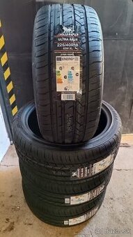 225/40 R18 letné pneumatiky rok výroby DOT 2024