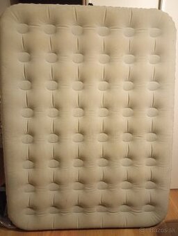 Nafukovaci matrac Quecha  pre 2 os