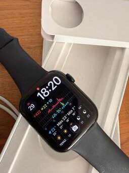Apple Watch 7 Midnight