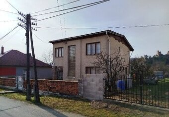 DIVÍN - 5-i RD s výhľadom na hrad a veľkým pozemkom