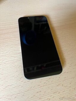 Displej na iPhone 13