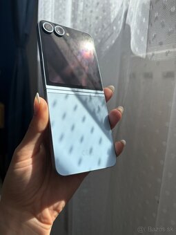 Samsung Galaxy Z Flip 6