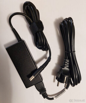 HP 65W 19.5V Laptop AC Adapter 677774-003