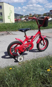 Pedam detsky bicykel