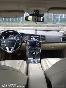 Volvo V60 2,4 D5 AWD