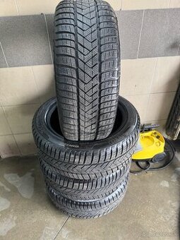 245/45R18 zimne pneu Pirelli Sottozero3