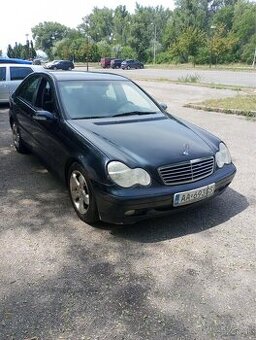 Mercedes-Benz c200