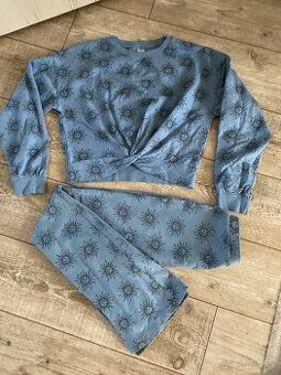 Dievcenska Mikina+leginy zn. Lindex