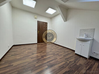 Na prenájom priestor 12 m2, Mäsiarská ul., Košice-Staré Mest