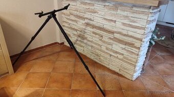 Rybársky stojan Korum River tripod - 1