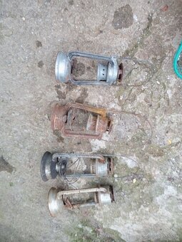 Lampáš.kopyto košík na chalupu