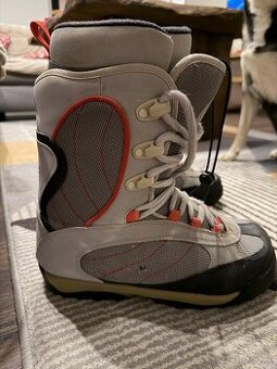 Snowboard topánky