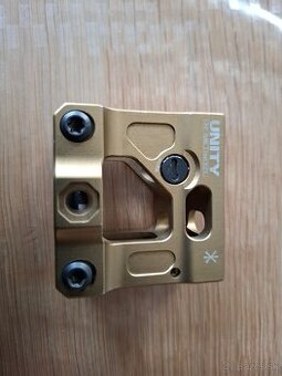 Zvýšená montáž kolimátora UNITY FAST.