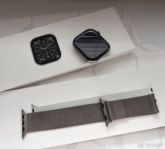 Apple Watch 11 46mm titánové natural