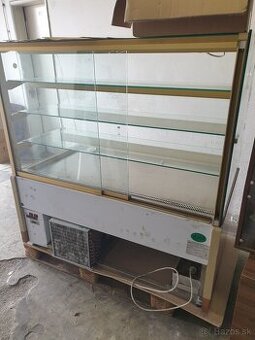 chladnicka na zakusky