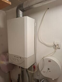 Plynový kotol JUNKERS EUROLINE s Turbo-komínom a ohrevom TUV