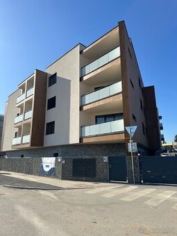 NESTHOME - 2-izbový byt na prenájom + garáž, Popradská ul.