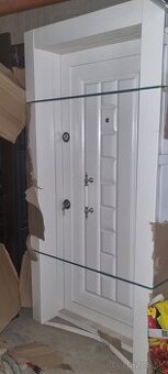 Bezpecnostne vchodove dvere do bytu